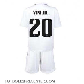 Real Madrid Vinicius Junior #20 Hemmatröja Barn 2022-23 Kortärmad (+ korta byxor)